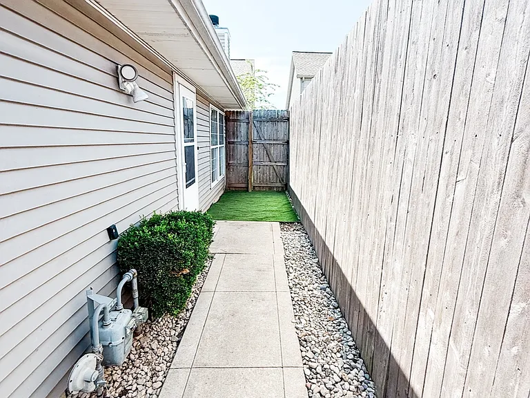 4007 Balmoral Dr — Photo 47