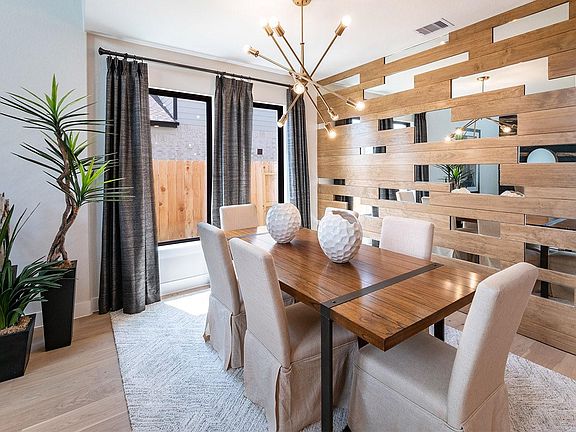 4th image of 830 Aspen Blfs