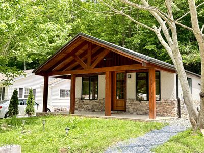 153 Hampton Creek Rd, Roan Mountain, TN, 37687