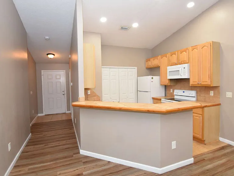 7 Ryarbor Dr #B — Photo 6