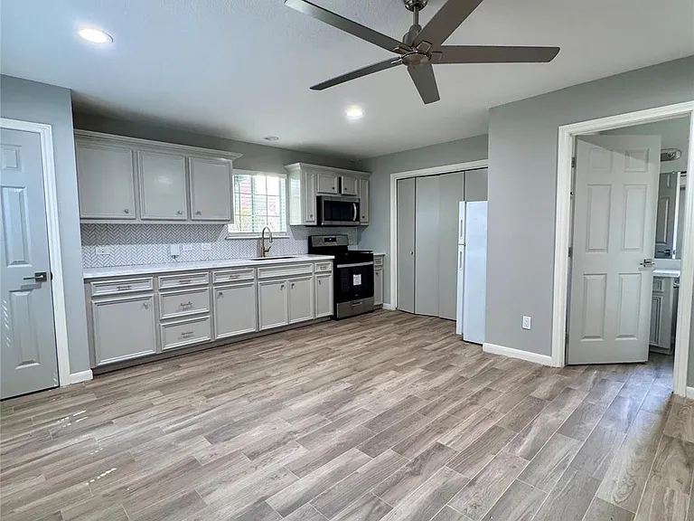 1514 Park St #B — Photo 2