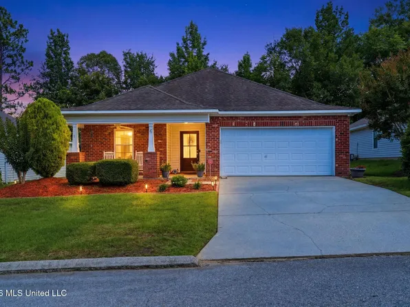 6 Clear Springs Ct, Hattiesburg, MS 39402
