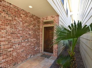 3854 Center St, Houston, TX 77007