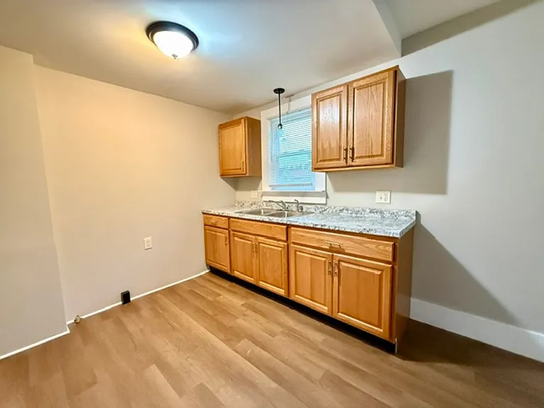 723 Wick Ave — Photo 2