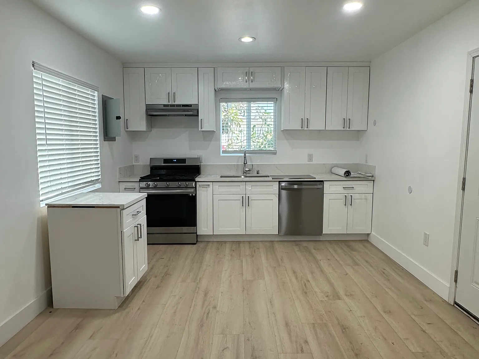 1 bed, 514 sqft, $2,000 — Photo 3