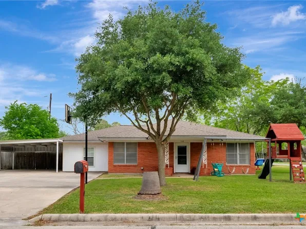 110 Marx St, Ganado, TX 77962