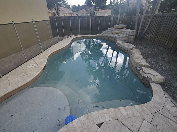 257843a8-054d-4e63-bc46-b3a9d9db4bd9