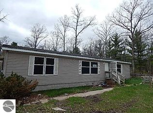 5891 S Broadway St, Idlewild, MI