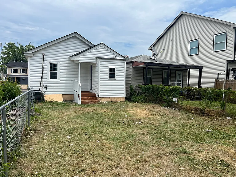 3115 Roanoke Ave — Photo 10