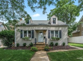 449 Colford Ave, West Chicago, IL 60185