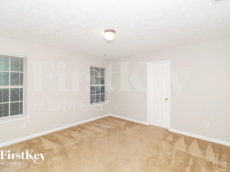 5491 Skylar Creek Ln — Photo 11