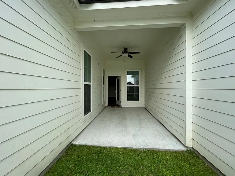 8112 Village Lake Ave — Photo 14
