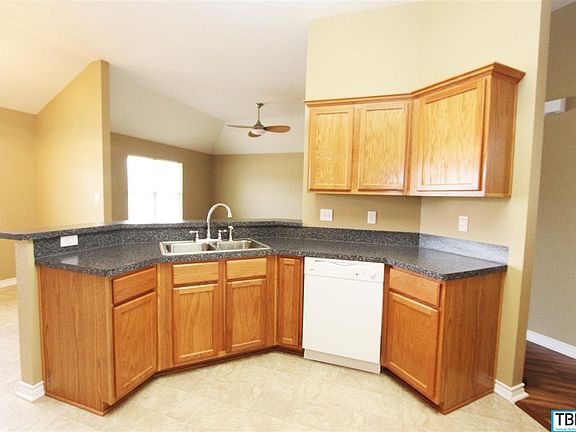4th image of 15 Palomino Dr