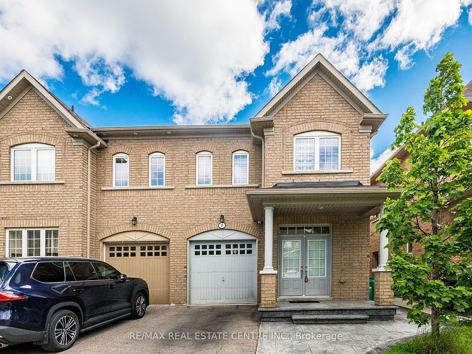 1st image of 7 Loftsmoor Dr