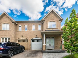 7 Loftsmoor Dr, Brampton, ON L6R 3R8