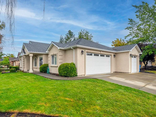 375 Robert Trent Jones Blvd, Eagle Point, OR 97524