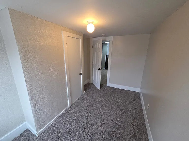 16 Jefferson St — Photo 9