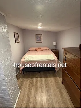 209 S Royal St — Photo 5