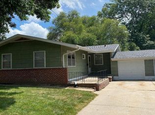 6775 Blondo St, Omaha, NE 68104