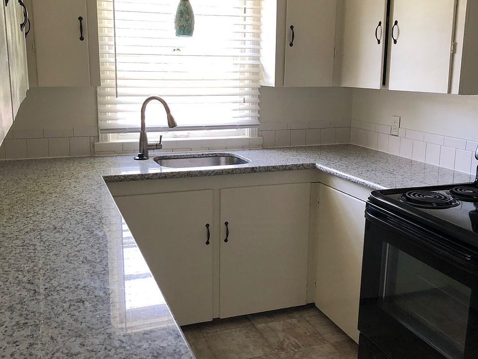 KItchen/Granite Countertops