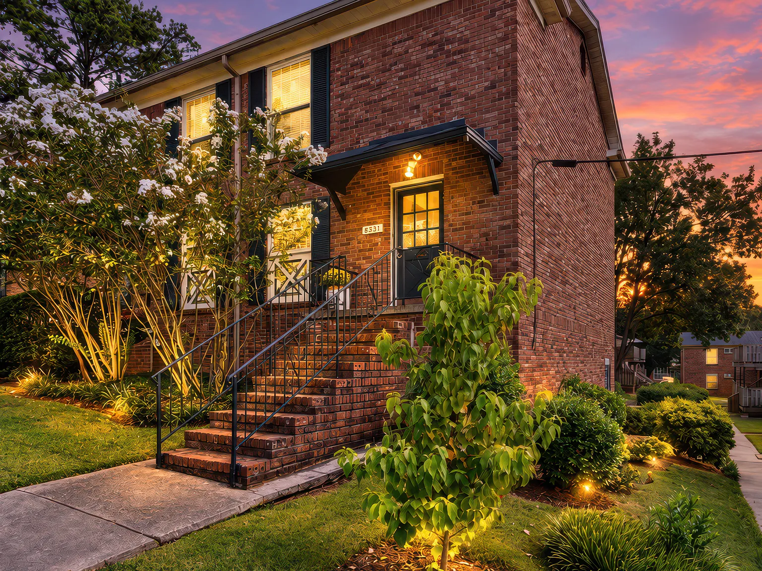 2 bed, 1.5 bath, 1178 sqft, $2,300 — Photo 1