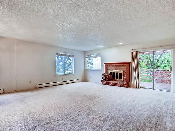 2nd image of 164 Willow Pl