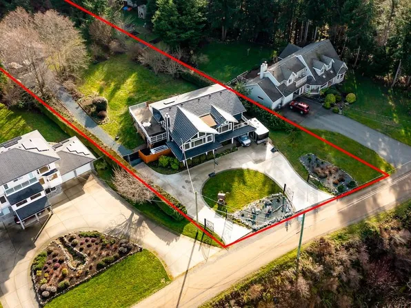 321 Wireless Rd, Comox Valley, BC V9M 3T6
