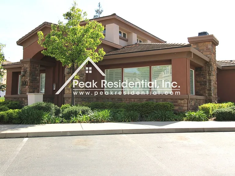 300 Moon Cir #333 — Photo 7