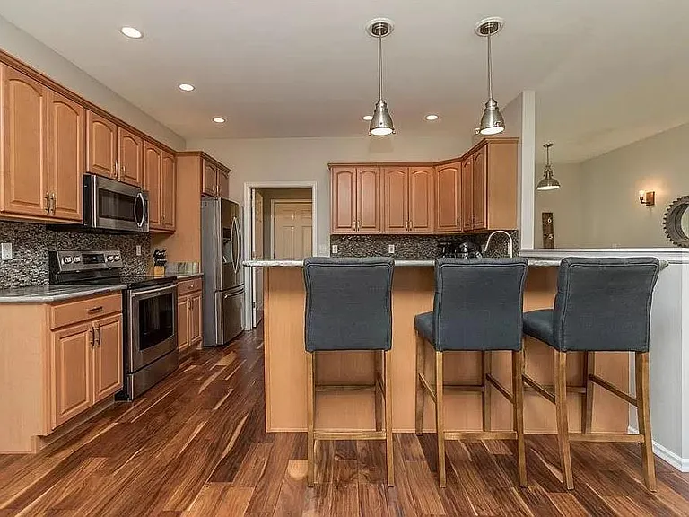 1020 Capri Dr NE — Photo 16