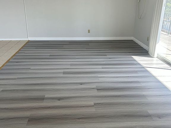 4th image of 10855 Freer St #4