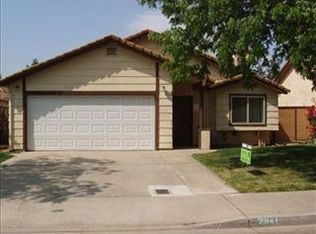 2841 Penny Ln, Modesto, CA 95354