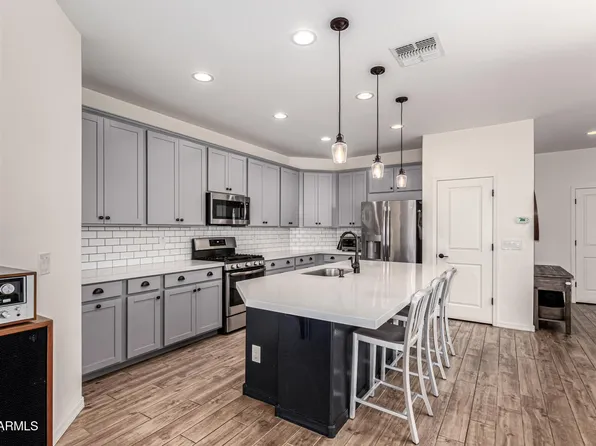 2834 E HIDALGO Avenue, Phoenix, AZ 85040