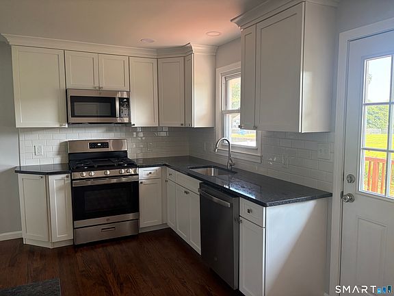 4th image of 125 Canary Place