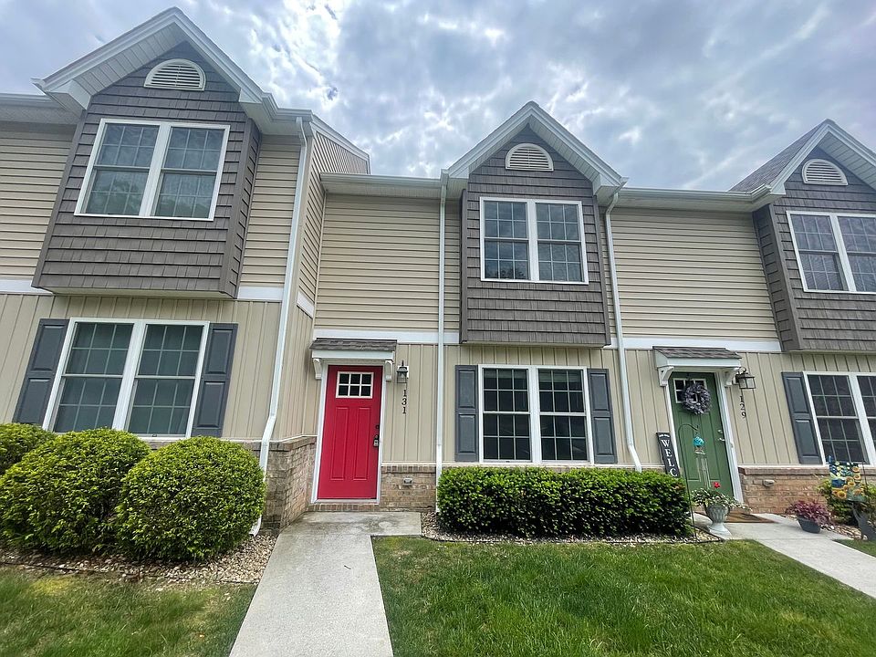 1st image of 131 Squire Cir