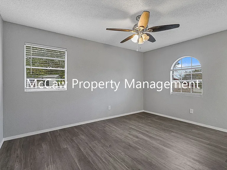 7012 Candlewick Ct — Photo 13