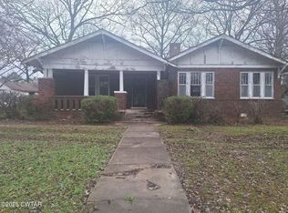 1044 Campbell St, Jackson, TN 38301
