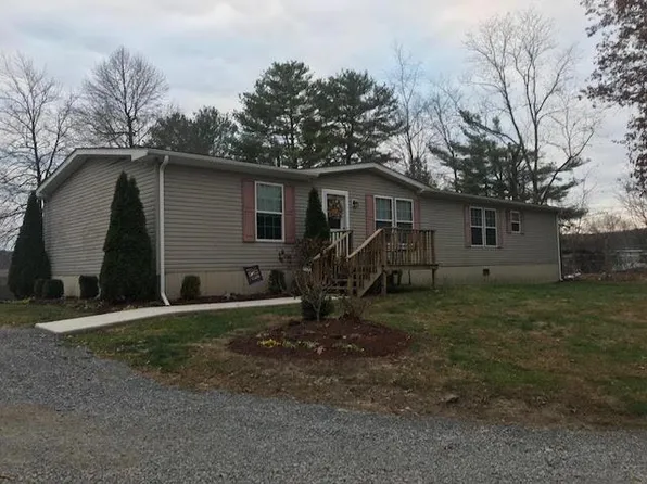233 Mindora Ave, Beckley, WV 25801