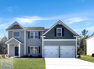 63 Glendale Ln, Hinesville, GA 31313