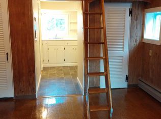 141 Old Jenckes Hill Rd, Lincoln, RI 02865