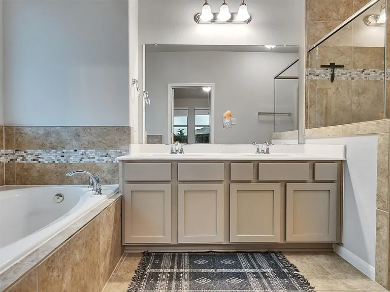 1807 Oakdale Mist Dr — Photo 13