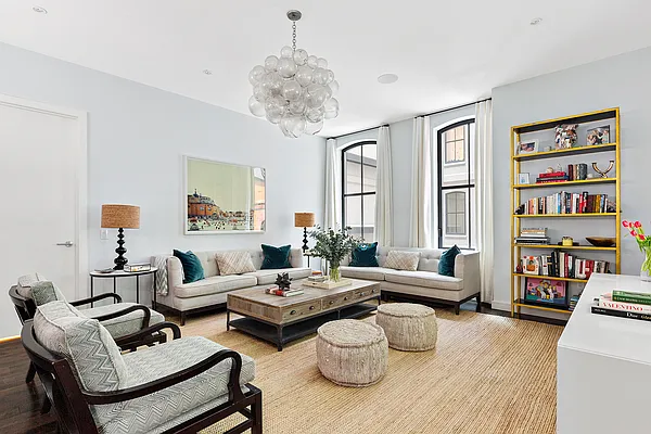 Sold by Compass | media 1