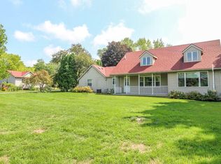 N2696 Banker Rd, Fort Atkinson, WI 53538