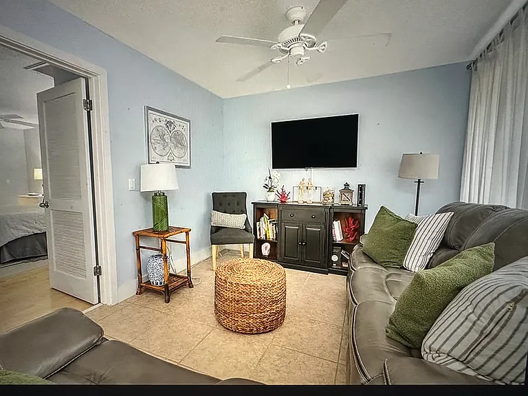 614 Executive Golf Villas — Photo 7