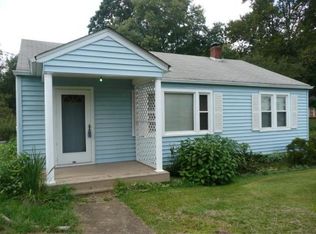 227 Atlanta Ave, Mt Carmel, TN 37645