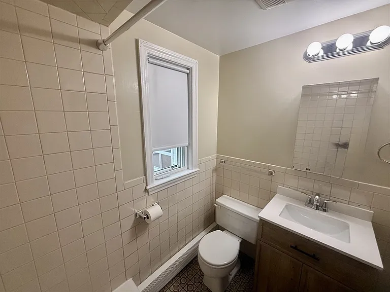 70 Tremont St #2R — Photo 11