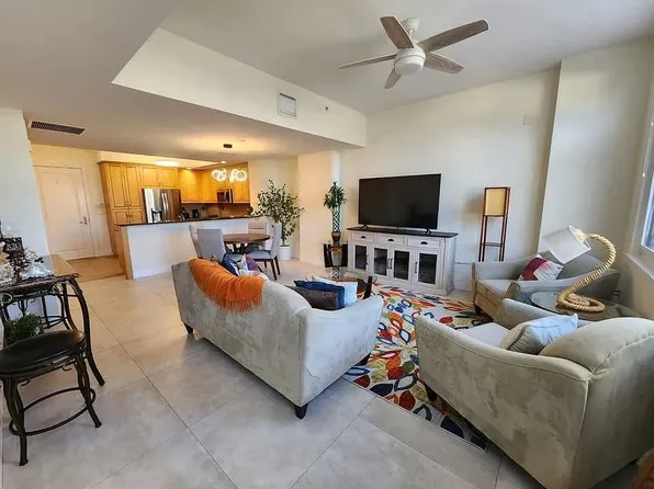 331 Cleveland St, Clearwater, FL 33755