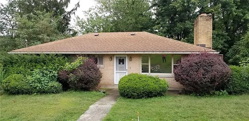 8 Westwood Dr photo 1