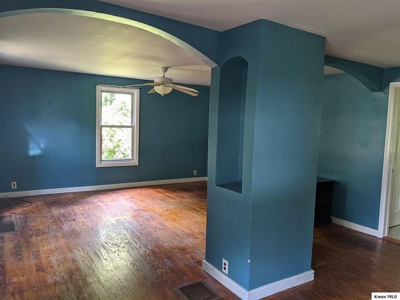 2nd image of 548 S Marion St