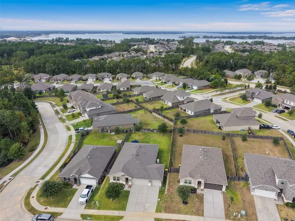 6010 Dulcina Ct, Conroe, TX 77304