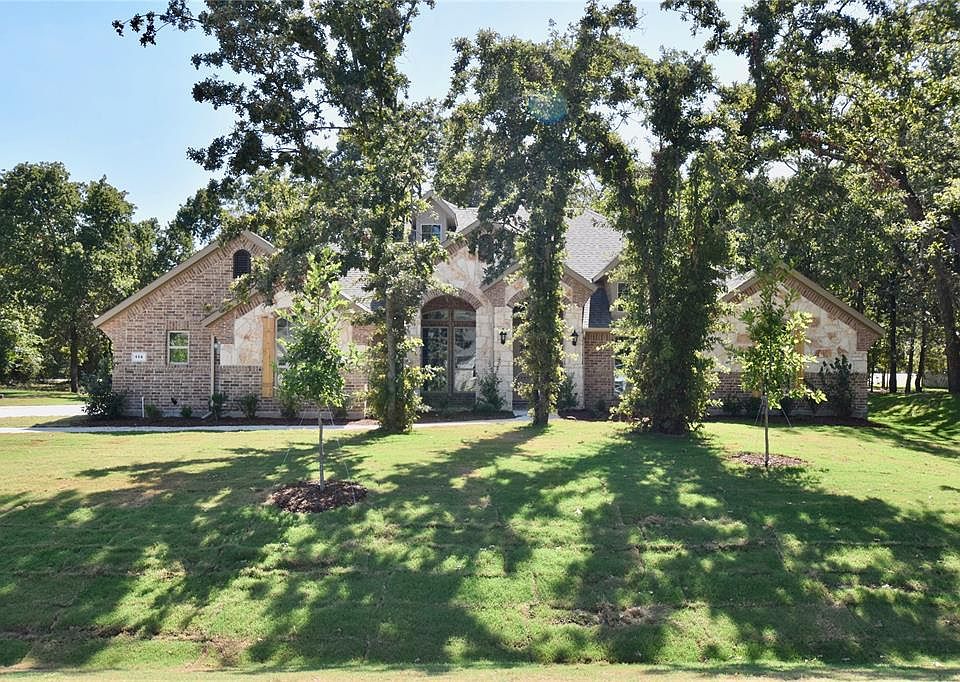1st image of 114 Dogwood Dr